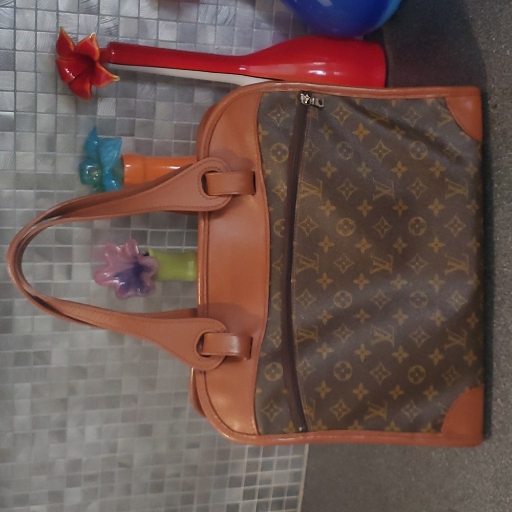 Louis Vuitton Vintage Bag with COA - Picture 2 of 16